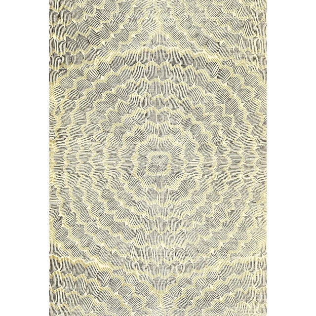 2020s Sample - Schumacher X Celerie Kemble Feather Bloom Sisal Wallpaper in Onyx & Gold For Sale - Image 5 of 5