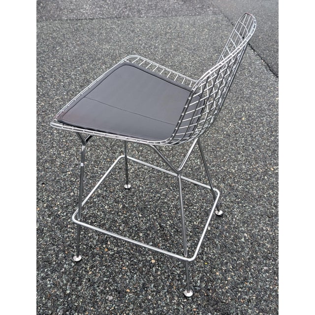 Mid Century Modern Harry Bertoia Style Chrome Wire Metal Bar Stool-Black For Sale - Image 18 of 18