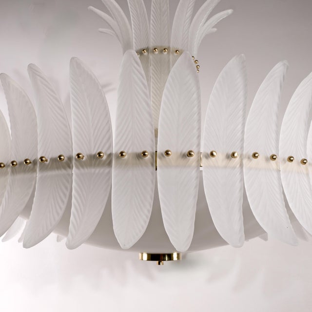 Art Deco Italian Murano Glass Feather Chandelier with Brass Details, 2000 For Sale - Image 9 of 13