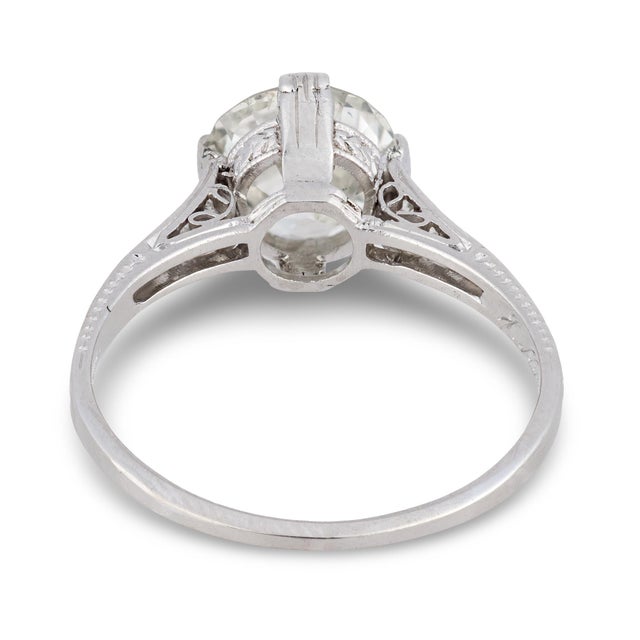 1930s Art Deco Gia 1.91 Carat Old European Cut Diamond Platinum Engagement Ring, Size 6 For Sale In Los Angeles - Image 6 of 7