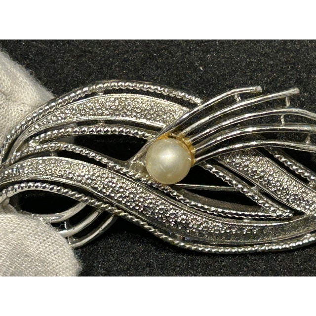 Vintage Brooch from Coro, USA, 1950s For Sale - Image 6 of 7