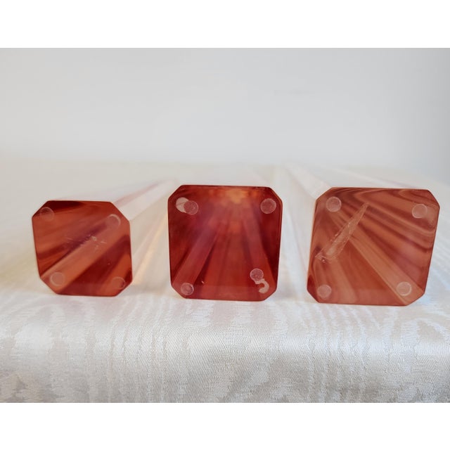 MCM Vintage Lucite Obelisks, Set of 3 Unmarked Astrolite Ritts & Co For Sale - Image 13 of 13