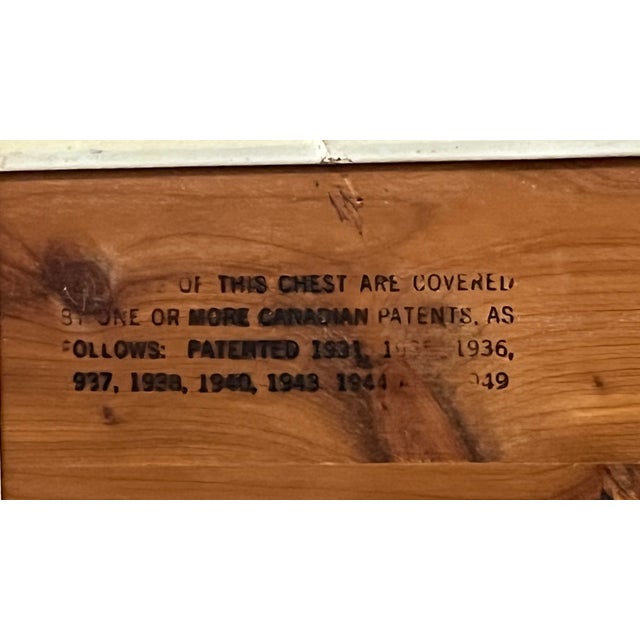 1950s 1964 Lane Cedar Hope Chest - Mid-Century Modern With New Safety Lock For Sale - Image 5 of 7