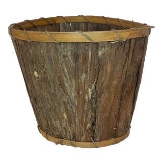 Vintage Rustic European Adirondack Live Tree Bark Planter. For Sale