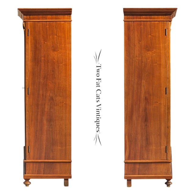 Late 19th Century Antique Victorian Mirrored Wardrobe | Armoire | Linen Press | Circa 1880–1910 For Sale - Image 5 of 18