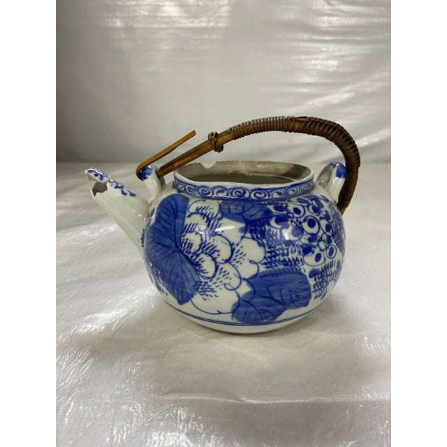 Blue Late 19th Century Blue and White Chinese Porcelain Tea Pot For Sale - Image 8 of 8