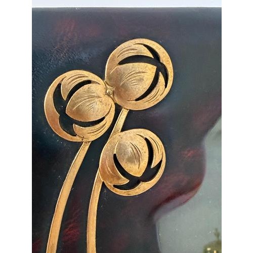 Large Art Nouveau Picture Frame in Leather and Gilt Brass, 1900 For Sale - Image 10 of 13