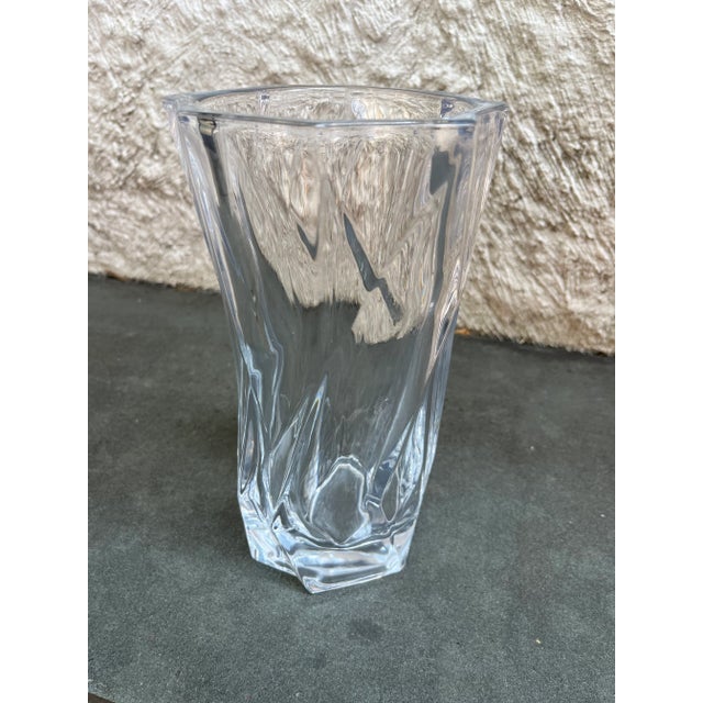 Consolidated Lamp & Glass Co. Art Deco Style Modernist Cubist Lead Crystal Glass Vase For Sale - Image 4 of 5