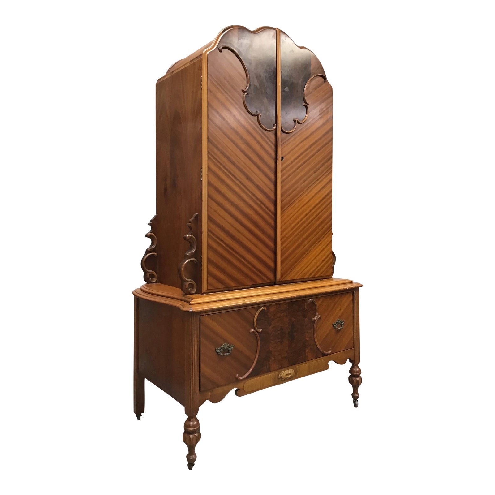 1920s Gettysburg Furniture Company Art Deco Armoire/Wardrobe Chairish