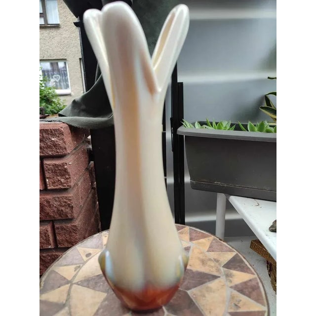 Beige Glass Vase, Former Yugoslavia, 1970s For Sale - Image 8 of 8
