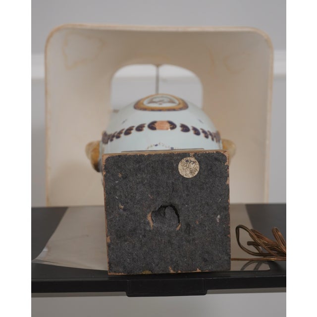 Mottahedeh Vintage Federal Porcelain Urn Table Lamp For Sale - Image 13 of 13