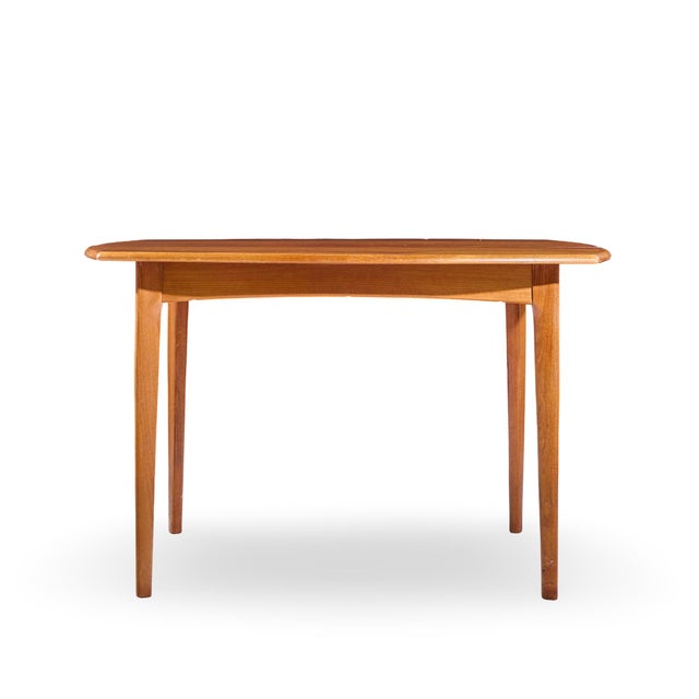 Mid 20th Century h.w. Klein for Bramin Møbler Danish Teak Expanding Dining Table With 2 Leaves For Sale - Image 5 of 14