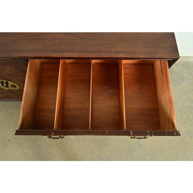 Wood Henredon Mid-Century Hollywood Regency Chinoiserie Mahogany Dresser or Credenza, Circa 1970s For Sale - Image 7 of 13