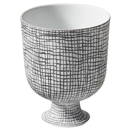 White Post Scriptum Tocchi Neri Vase by Formafantasma for Cassina For Sale - Image 8 of 15