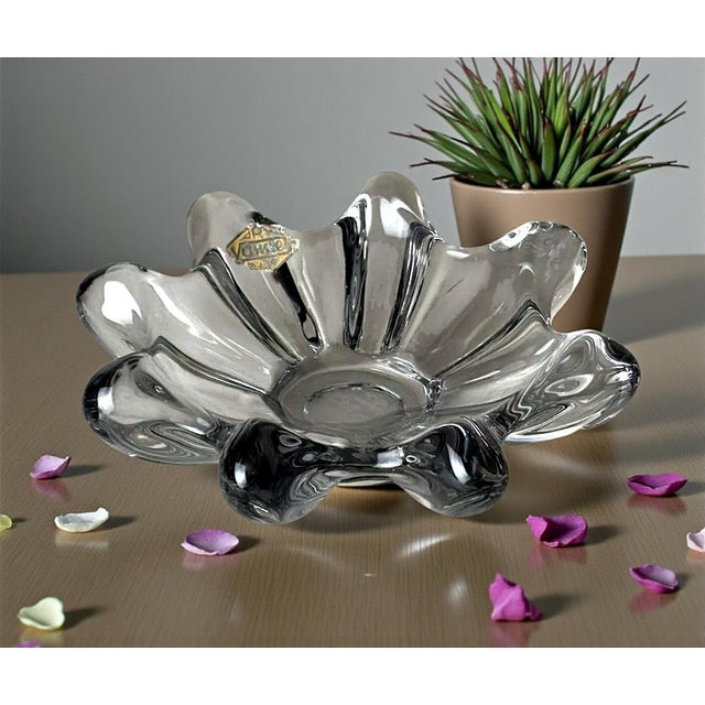 Vannes-Le-Châtel Cristalleries French Clear Crystal Centerpiece For Sale - Image 17 of 18
