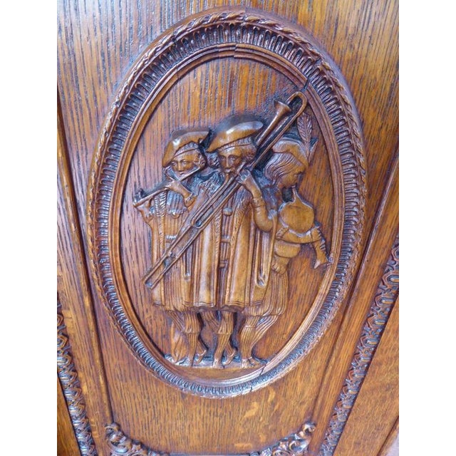 Antique Victorian Country Oak Breakfront Cupboard from Howard & Sons, 1860 For Sale - Image 11 of 14