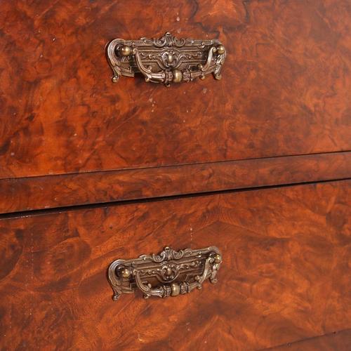 Wood Antique Charles X Chest of 4 Drawers in Walnut and Oak, 19th Century For Sale - Image 7 of 13