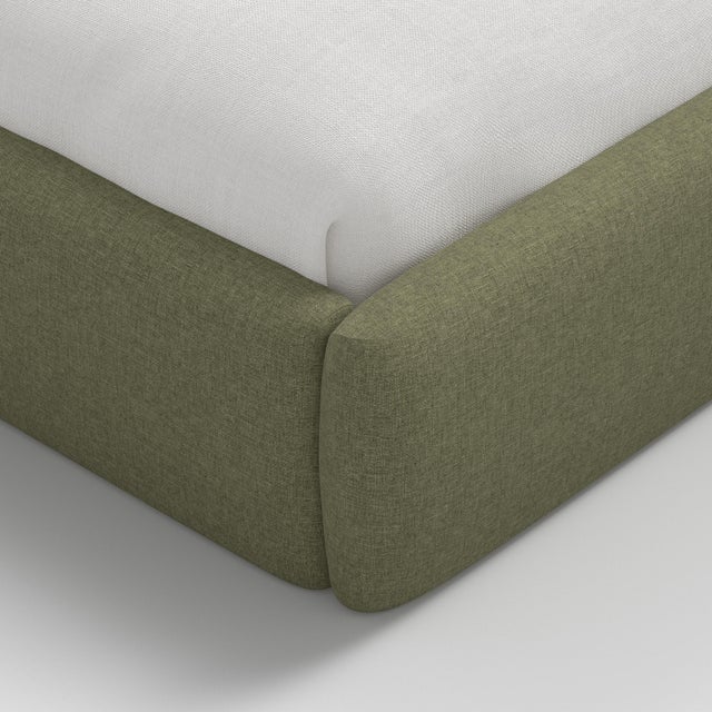 Camille Laurel Linen Blend Platform Bed, King For Sale In Chicago - Image 6 of 7