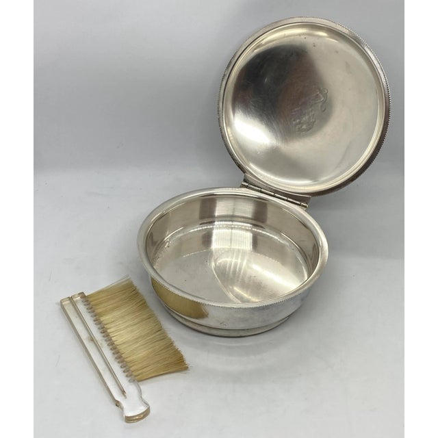 1940s Sheffield Silverplate Silent Butler Table Crumber With Lucite Brush For Sale - Image 9 of 13