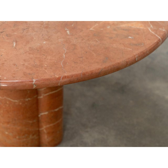 1970s Round Table in Red Travertine by Mario Bellini, 1970 For Sale - Image 5 of 7