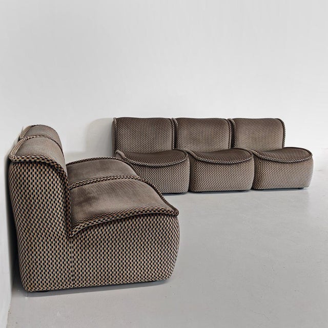 Calida Modular Sofa in Optical Velvet by Giudici for Coima, 1970s, Set of 5 For Sale - Image 9 of 18