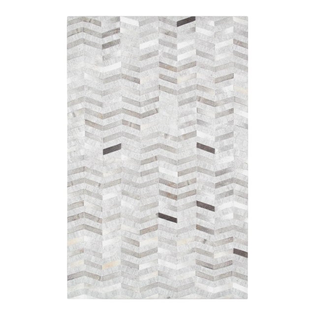 Galaxy Cowhide & Sari Silk Silver Area Rug, 4' 0'' X 6' 0'' For Sale