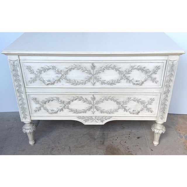 Italian Hand-Carved Tuscan Chest with Laurel Garlands in Antiqued Silver Leaf For Sale - Image 11 of 18