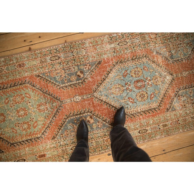 :: Repeating field of interconnected diamond shaped hexagonal center medallions buffered by splayed partial field overlays...