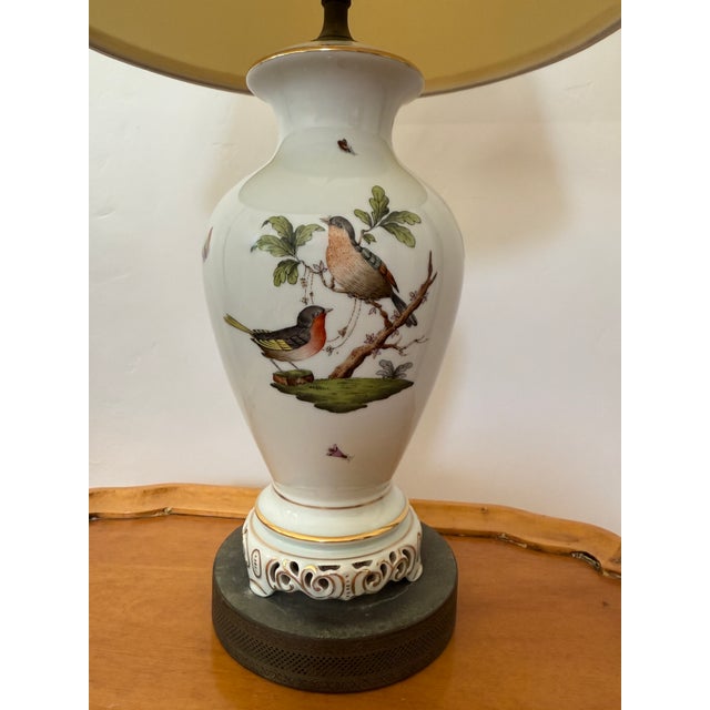 Traditional Vintage Herend Porcelain Table Lamp, Rothschild Bird Pattern, Mid-20th C. For Sale - Image 3 of 7