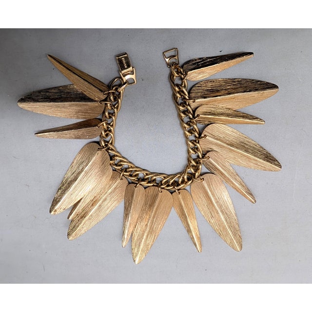 Vintage 1955-6 Signed Napier Doris Day "Willow" Goldtone Leaves Charm Bracelet For Sale In Philadelphia - Image 6 of 9