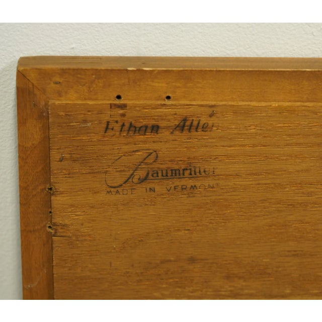 Ethan Allen Heirloom Nutmeg Maple Colonial Early American 38" Scalloped