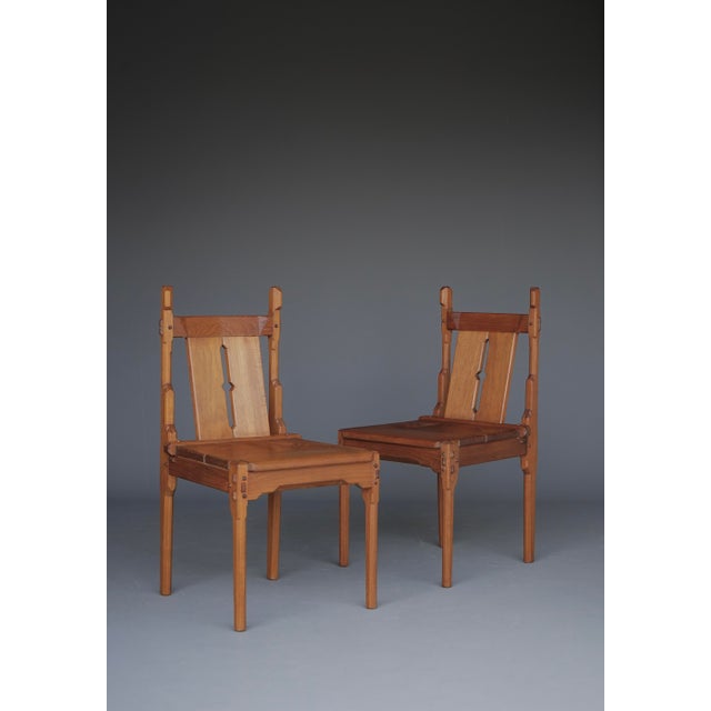 Rare side chairs in teak wood. Circa 1930s. Literature: De Zwaarte van de Materie; Het architectonisch werk van...