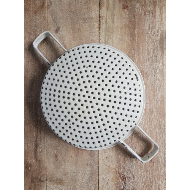 1950s Vintage Enamel Colanders, 1950s, Set of 2 For Sale - Image 5 of 10