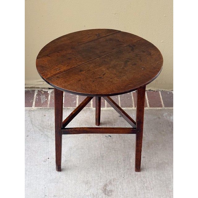 Wood English Round Cricket Table of Patinated Oak From the Georgian Era For Sale - Image 7 of 9