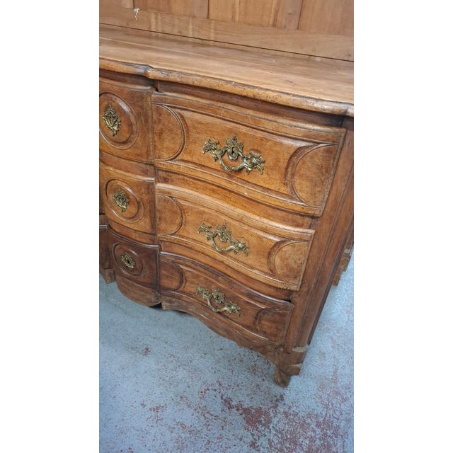 18th Century Walnut Chest of Drawers, 1790 For Sale - Image 3 of 12