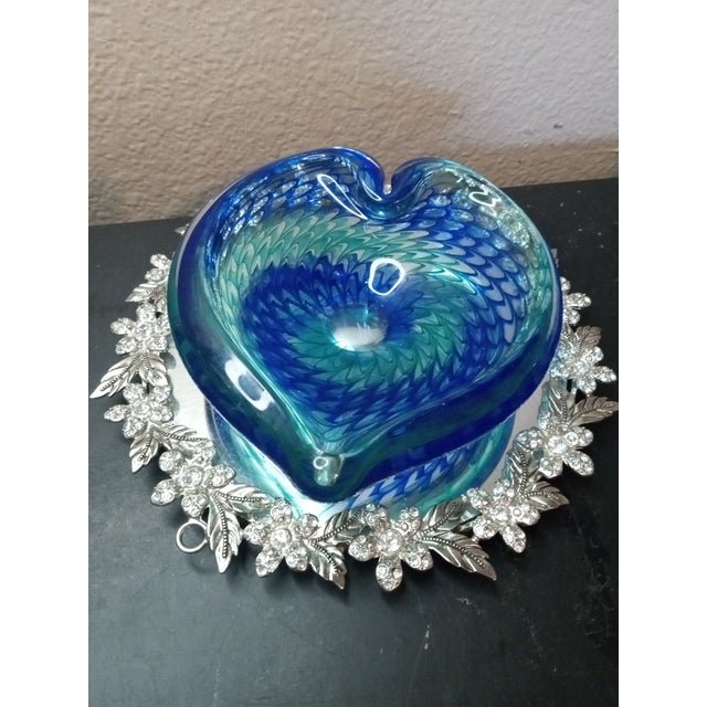 Signed Adam Jablonski Poland Swirl Heart Shaped Art Glass Bowl For Sale - Image 4 of 7