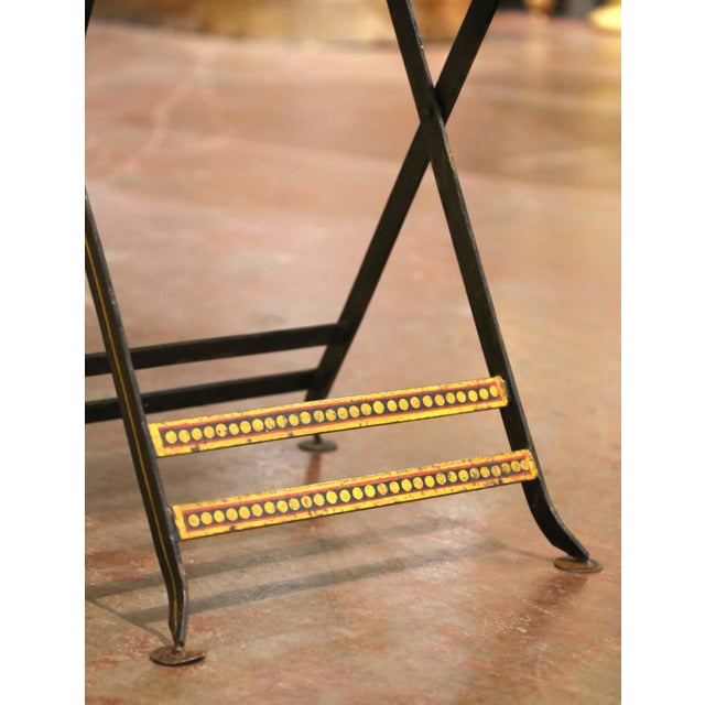 Early 20th Century French Hand-Painted Wrought Iron Folding Bistro Set, 3 Pieces For Sale - Image 11 of 14