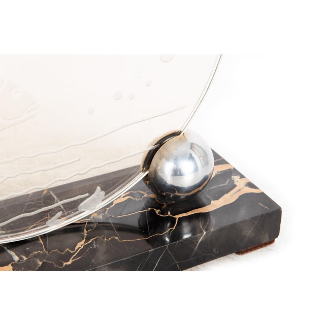 1930s French Art Deco Chrome and Etched Glass "Fish" Lumiere Table Light For Sale - Image 9 of 15