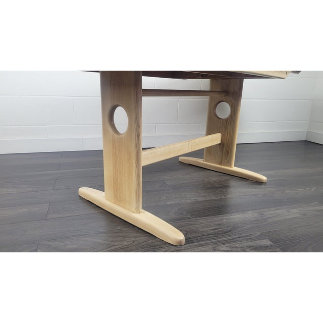 Windsor Extending Dining Table by Lucian Ercolani for Ercol, 2000s For Sale - Image 6 of 18