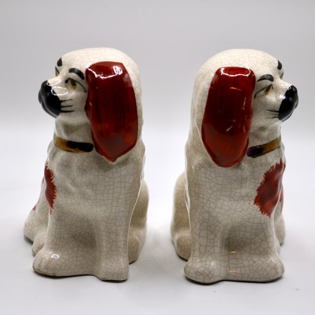Staffordshire Potteries Vintage Staffordshire Style Miniature Ceramic Spaniel Mantel Dogs - Pair For Sale - Image 4 of 9