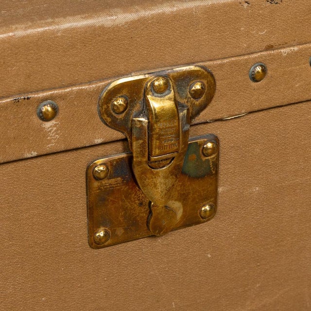 Vintage Car Trunk in Grey Vuittonite Canvas from Louis Vuitton, Paris, France, 1930s For Sale - Image 18 of 18