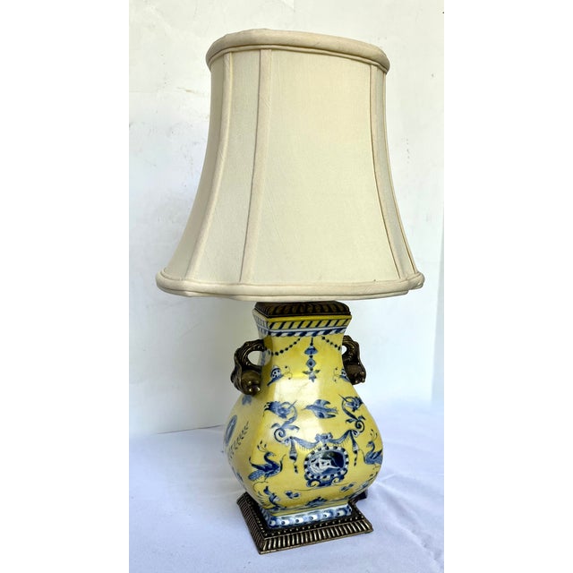 Traditional Vintage Italian Porcelain Table Lamp With Brass Pomegranate Handles For Sale - Image 3 of 15