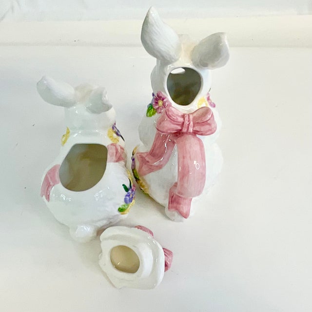 Mid-Century Trompe L’Oeil Hollywood Regency Majolica Bunny Creamer and Sugar Bowl - A Pair. For Sale - Image 10 of 11