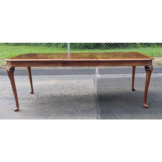Crafted with the exceptional American cabinetry standards of Pennsylvania House, this elegant extension dining table...