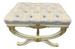 1970s Hollywood Regency-style Giltwood Curule Ottoman With Tufted Cushion