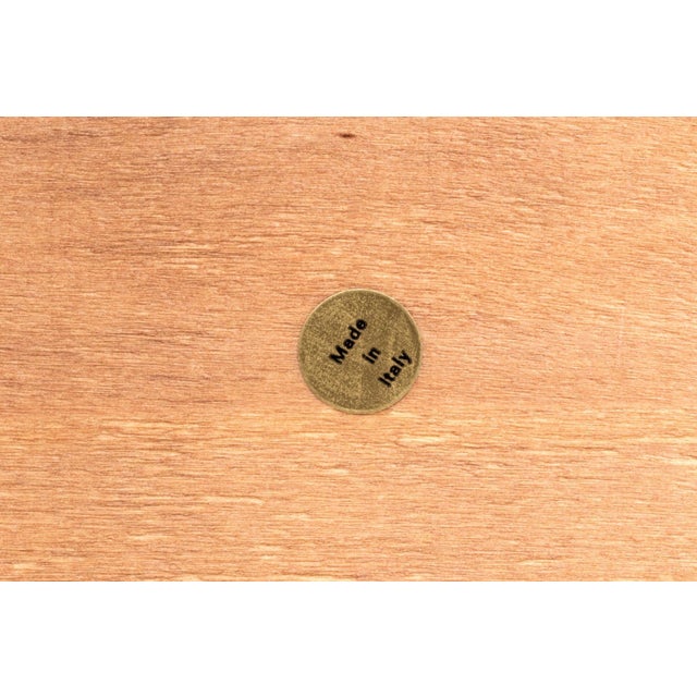 Vintage Tabletop Burl Wood and Glass Keyed Collector’s Display Box For Sale - Image 11 of 11