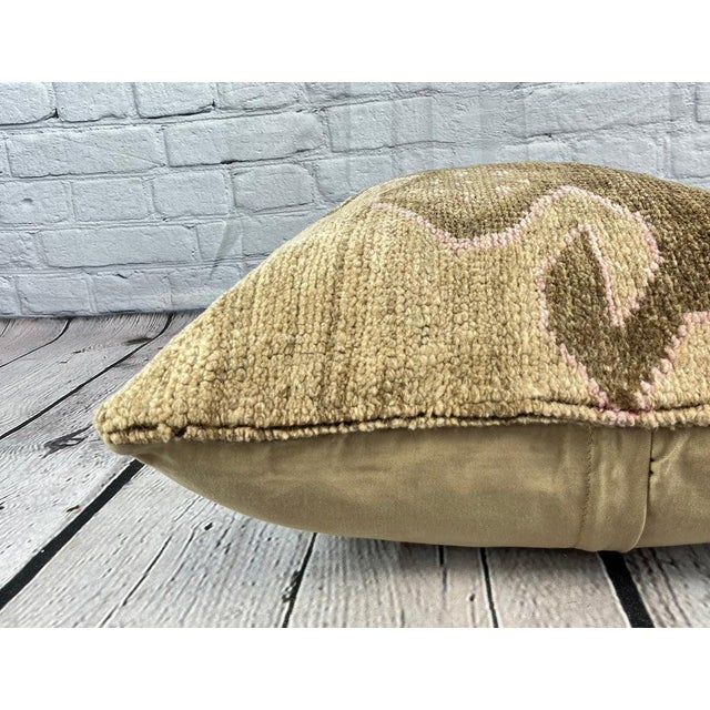 20 x 20 Rug Pillow Tranquil Lagoon Turkish Pillow Cushion Cover For Sale - Image 4 of 4