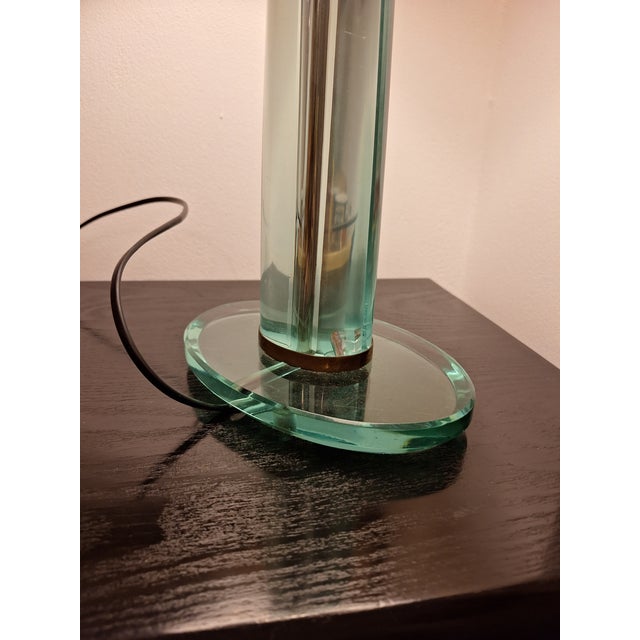 Fontana Arte Model 2206 Table Lamp in Brass and Glass by Max Ingrand for Fontana Arte, 1950s For Sale - Image 4 of 18