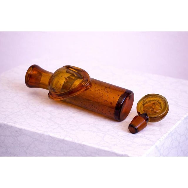 Erik Höglund Vintage Swedish Amber Figural Art Glass Decanter by Erik Höglund for Boda, 1950s For Sale - Image 4 of 8