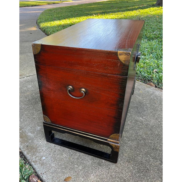 1970s 1970s Asian Inspired Cedar Lined Storage Trunk Side Table or Coffee Table For Sale - Image 5 of 13